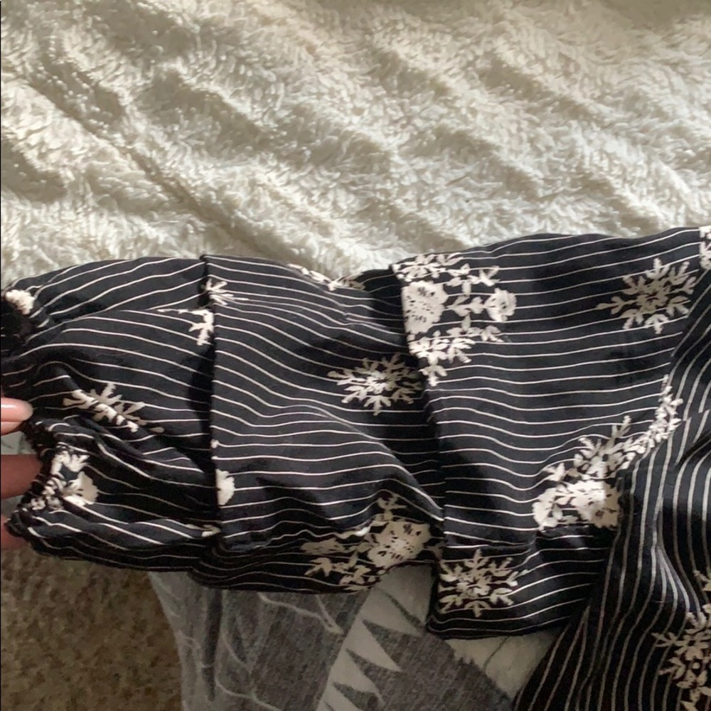 Botanical Blouse - Picture 3 of 4